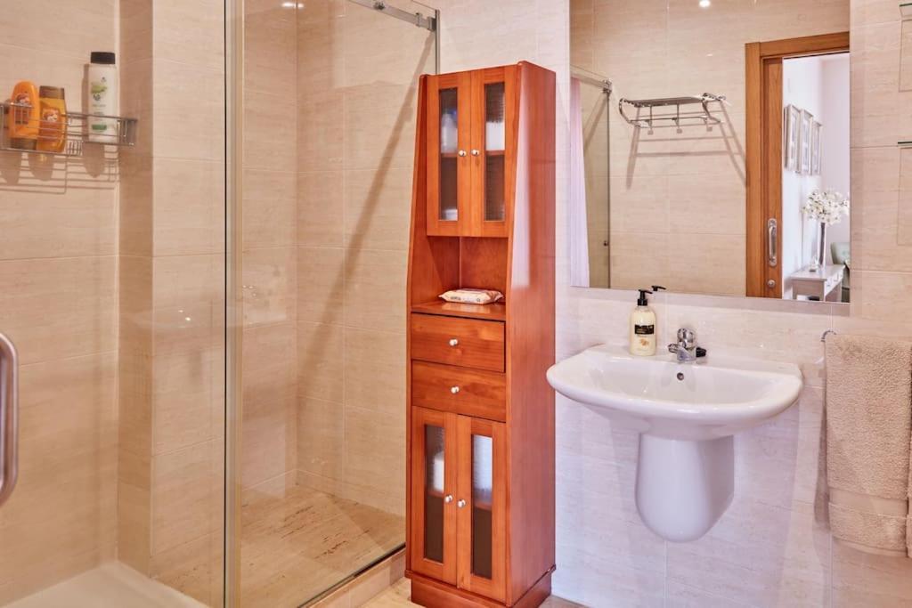 Casa Condomina Amés Екстериор снимка