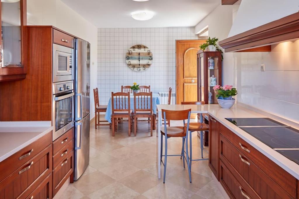Casa Condomina Amés Екстериор снимка